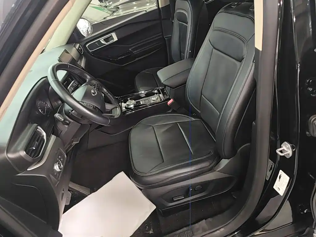 Ford Explorer — миниатюра 15