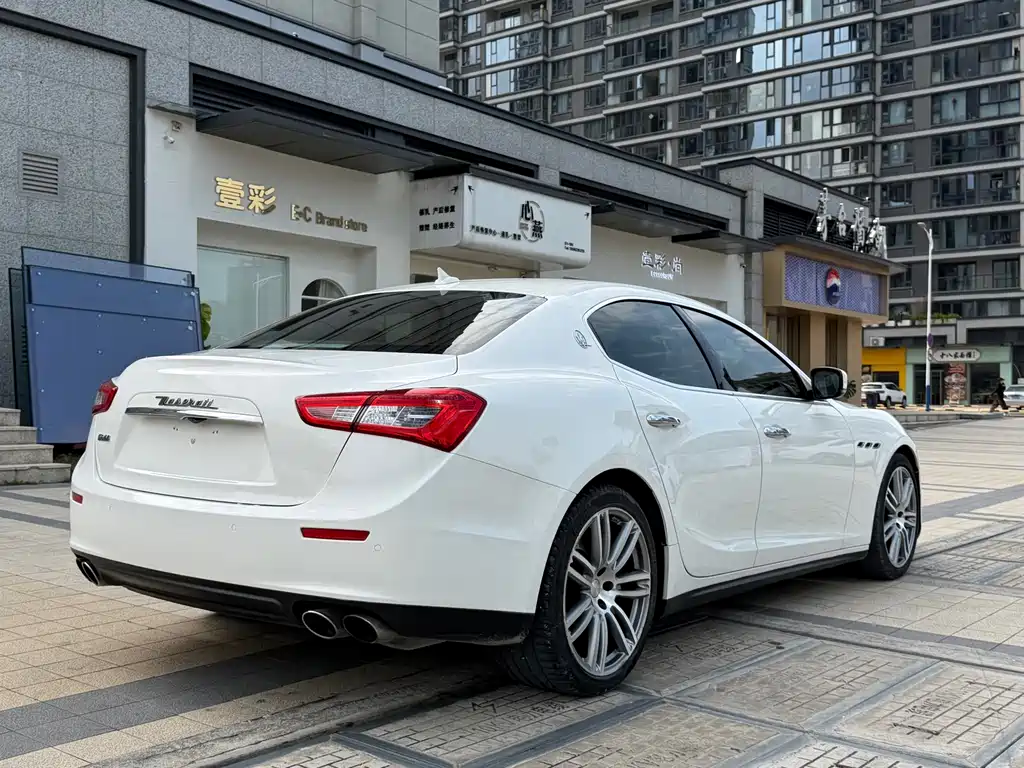 Maserati Ghibli 3.0T Standard Edition, фото 11