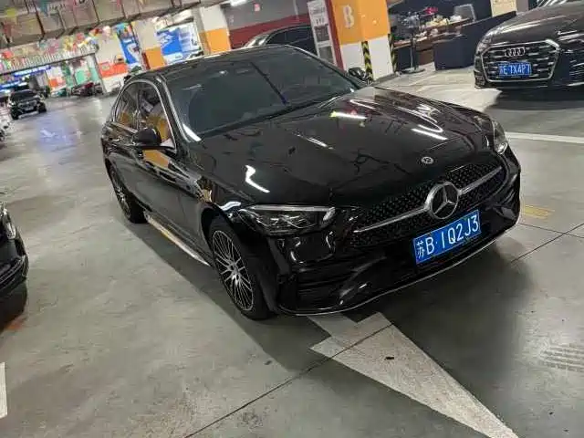 Mercedes-Benz C-Class — миниатюра 3