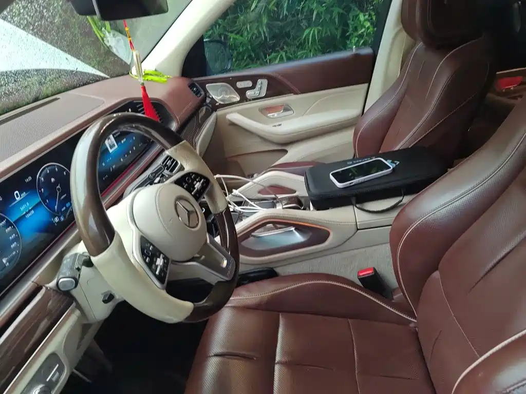 Mercedes-Benz GLS — миниатюра 8