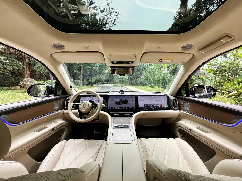 AITO ASK THE WORLD M9