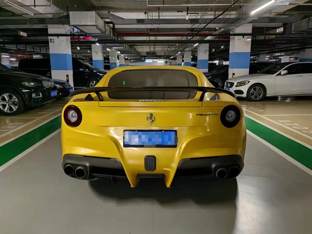 Ferrari F12berlinetta 2013 6.3L