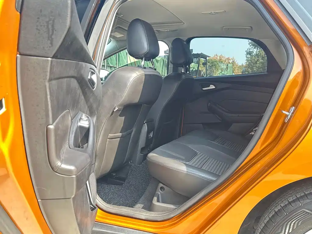 Ford Focus — миниатюра 9