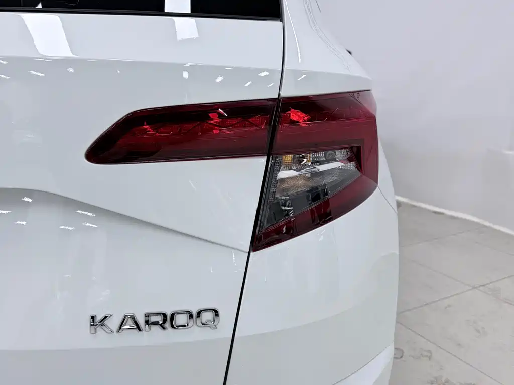 Skoda Karoq 2023 TSI280 Premium