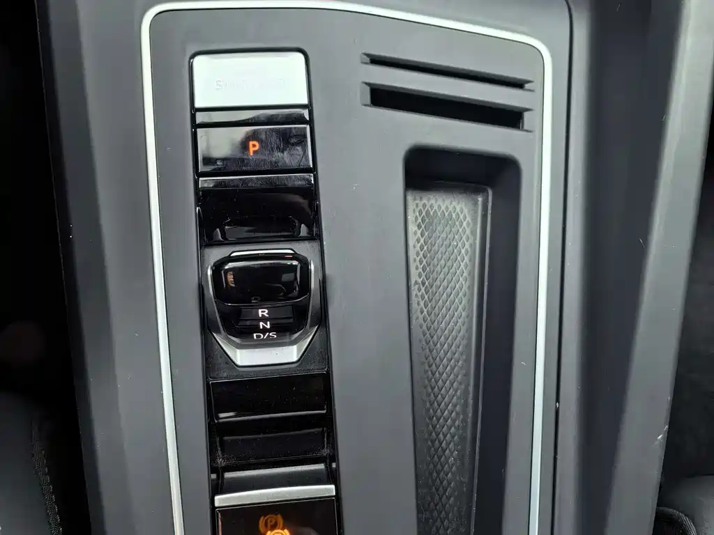 Volkswagen Golf — миниатюра 11