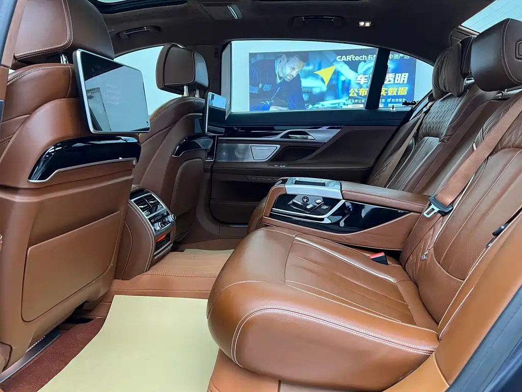 BMW 7 Series 7 2018 740Li xDrive Premium M Sport