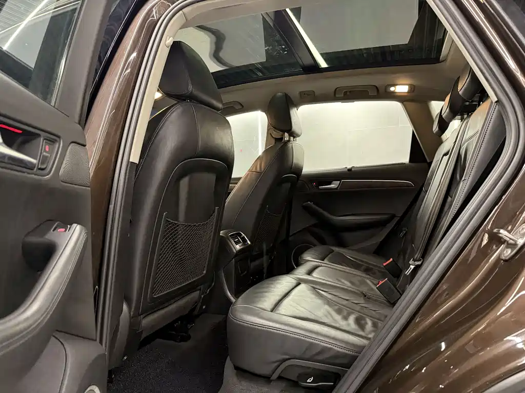 Audi Q5 (Import) 3.2FSI Offroad Edition, фото 13