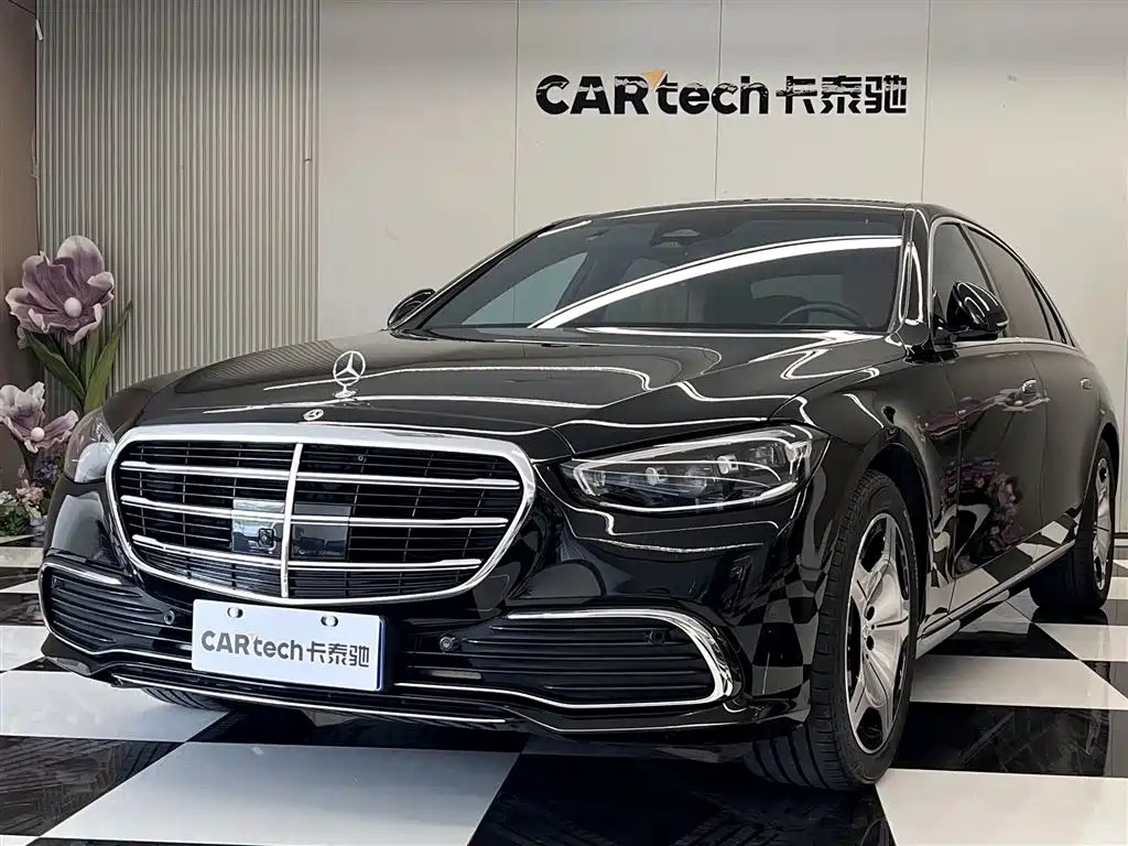 Mercedes-Benz S-Class 2024