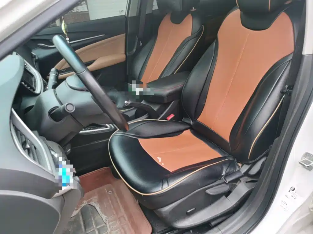 Buick Excelle — миниатюра 12