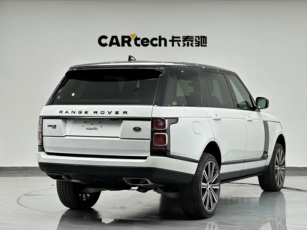 Land Rover Range Rover 2022 3.0 L6 400PS