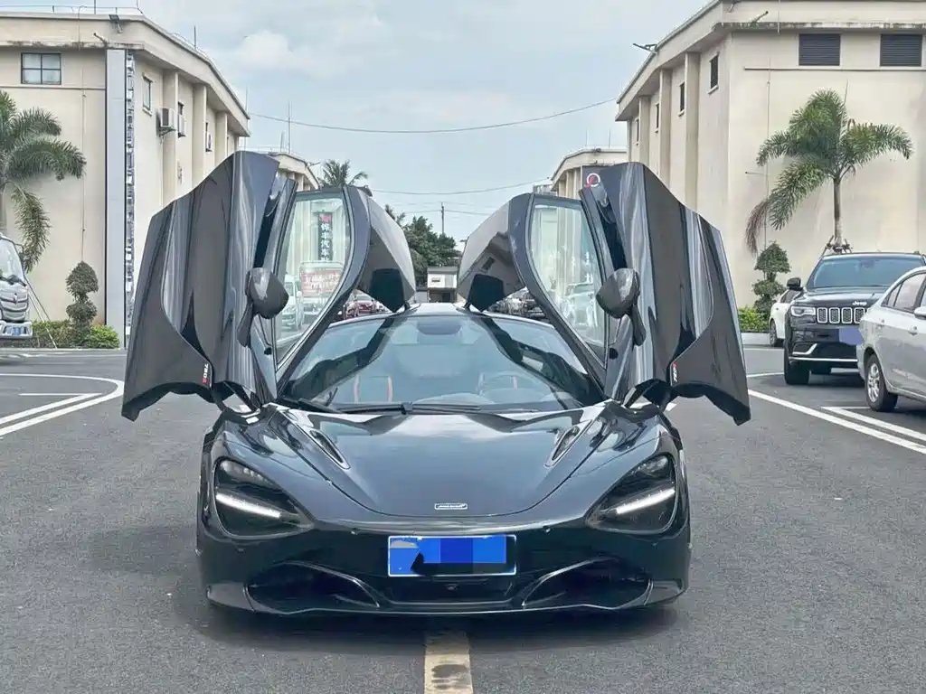 MCLAREN 720S