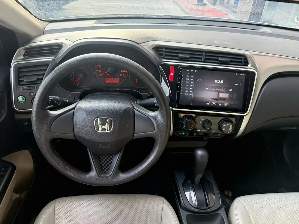 Honda City — миниатюра 8