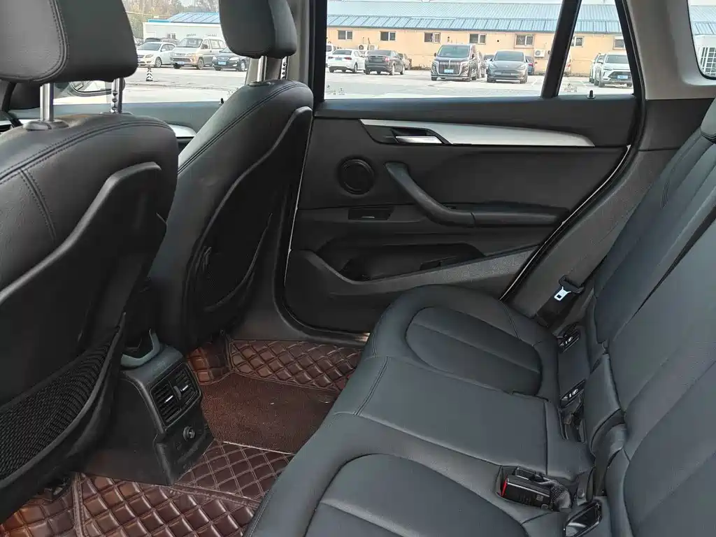BMW X1 — миниатюра 7