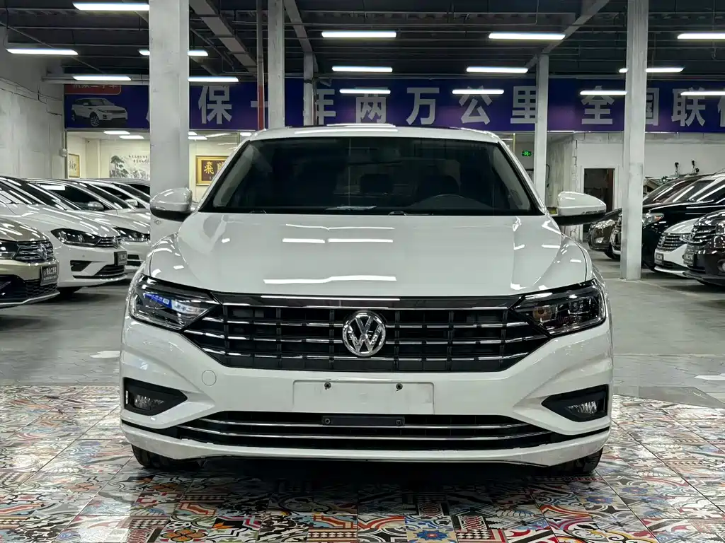 Volkswagen Sagitar 2021