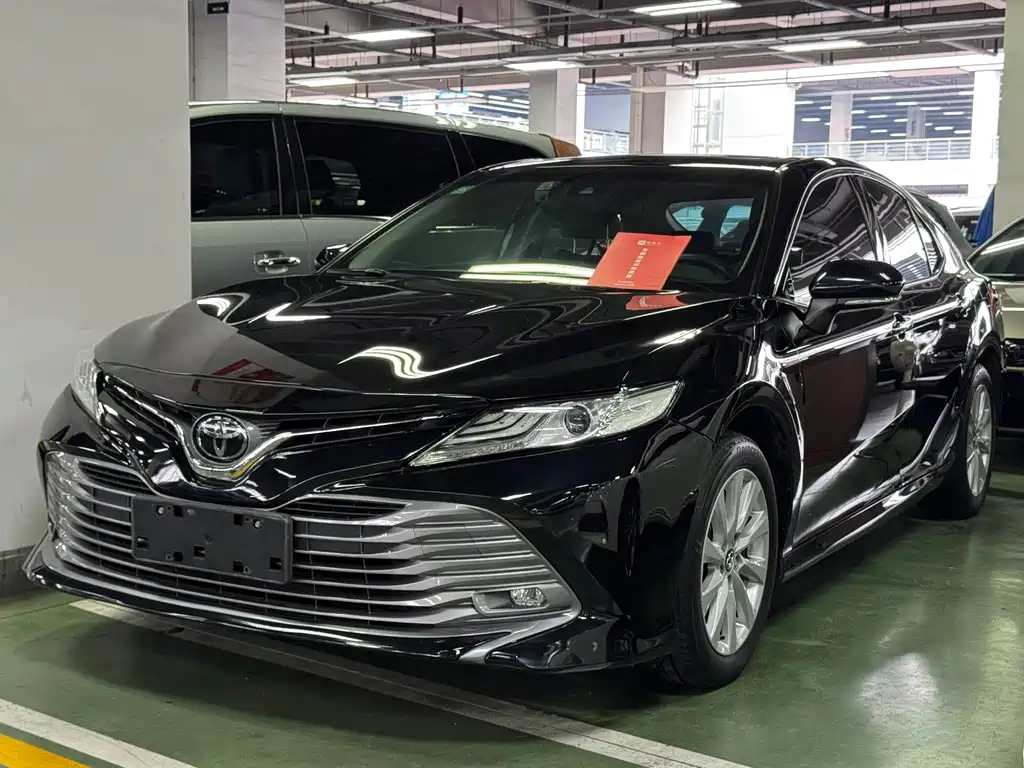 Toyota Camry 2019 2.0G Luxury V