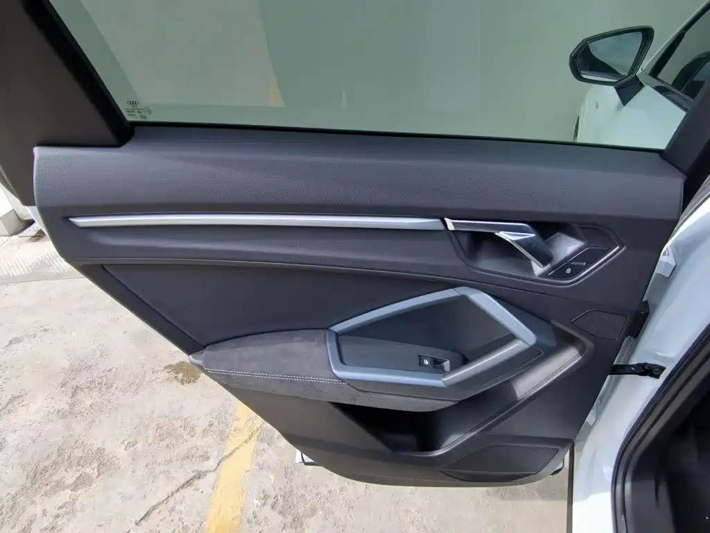 Audi Q3 Sportback — миниатюра 24