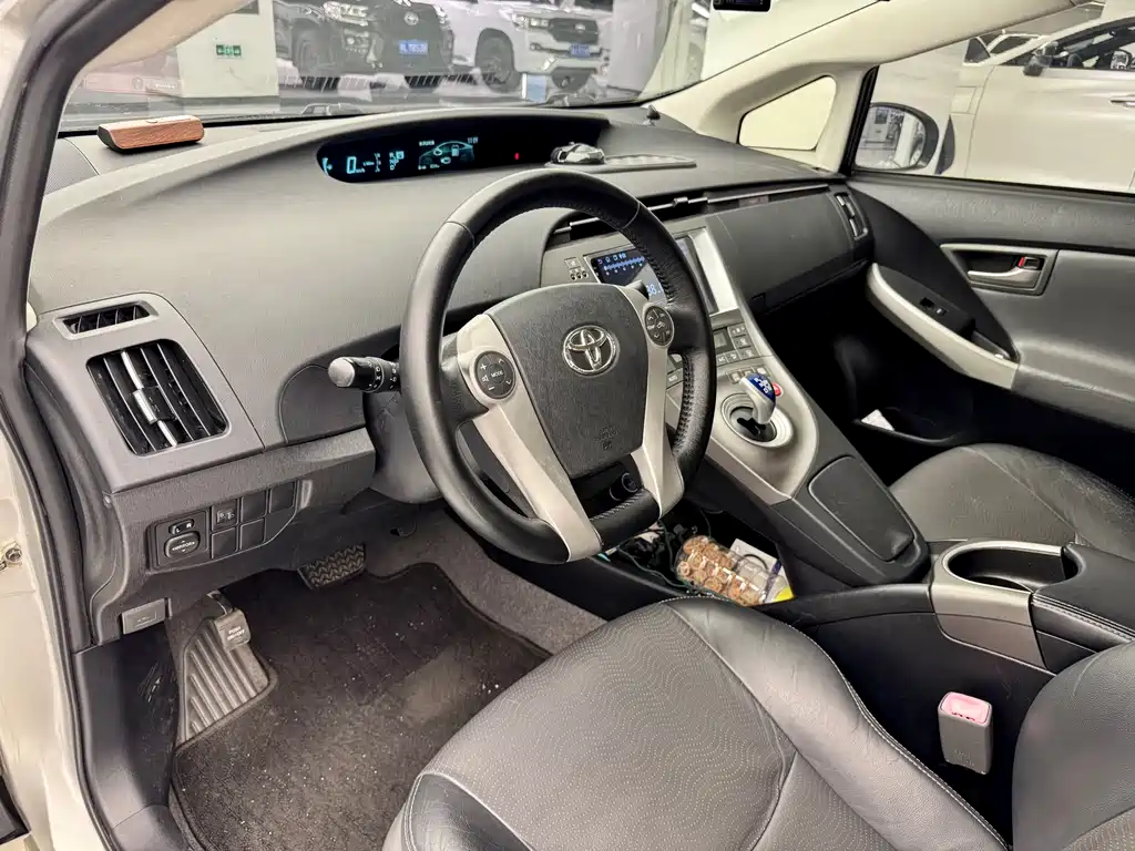 Toyota Prius 2012 1.8L Luxury