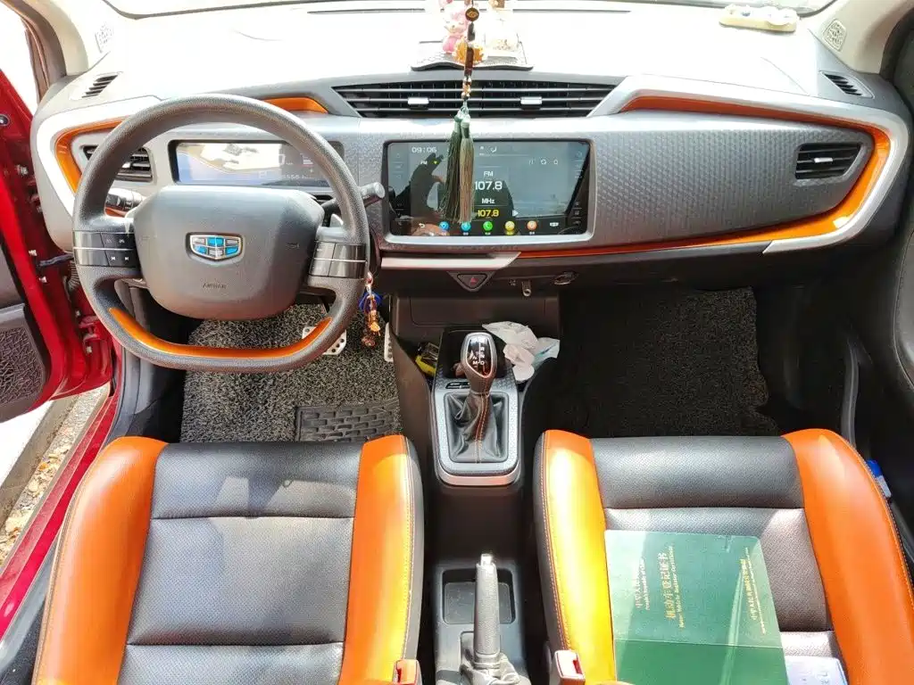 Geely Vision X1 — миниатюра 6
