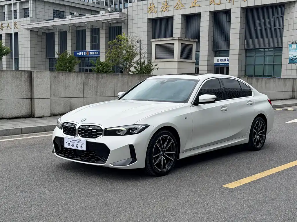 BMW 3 Series 2025