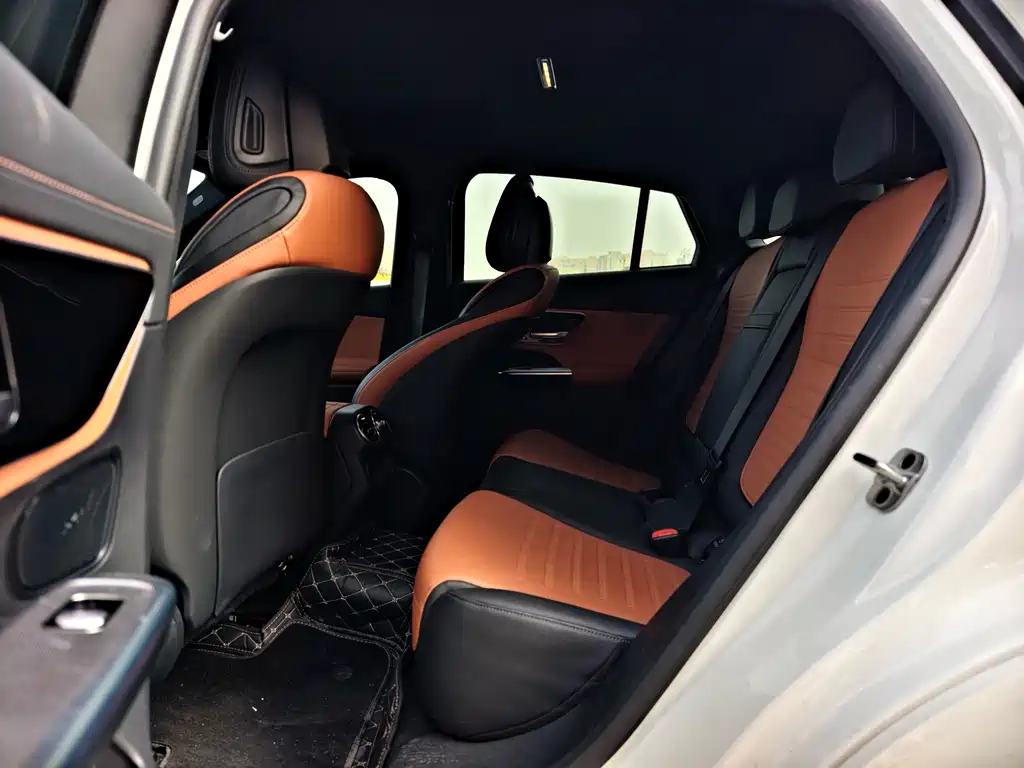 Mercedes-Benz GLC 2024 GLC 260 4MATIC SUV