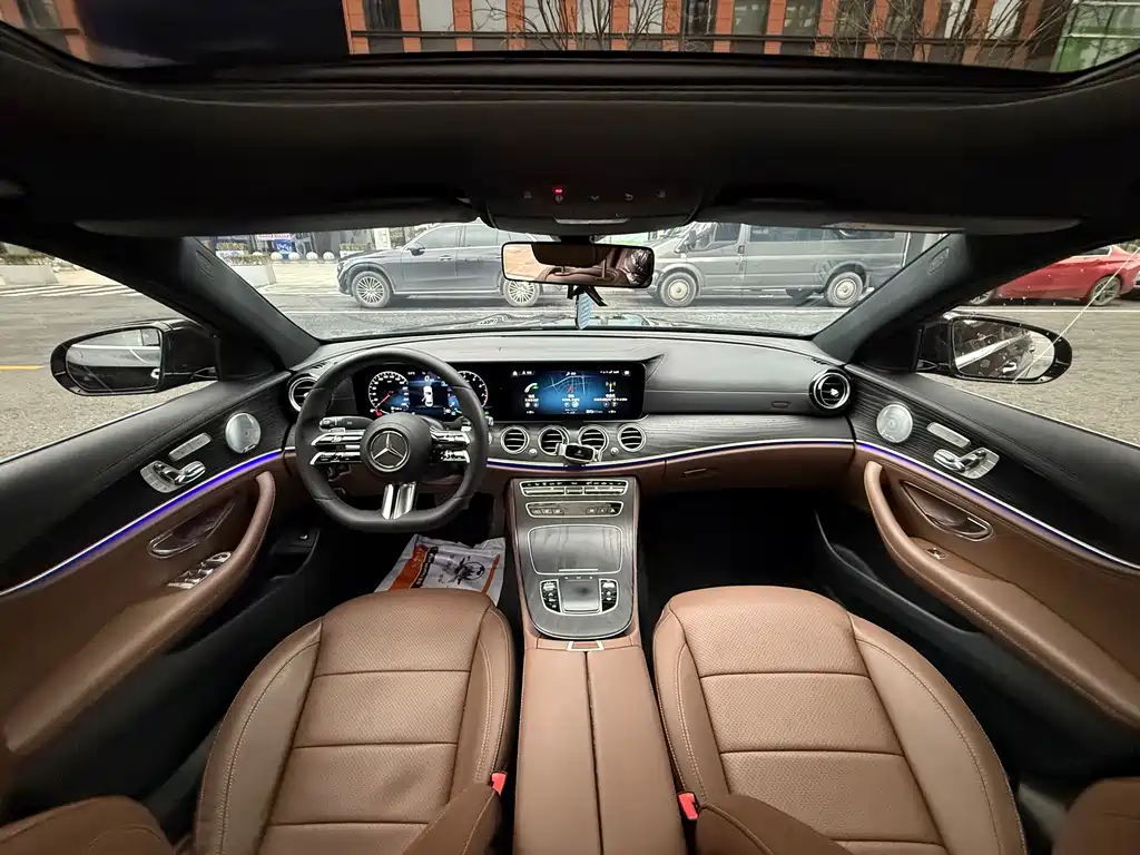 MERCEDES-BENZ E CLASS