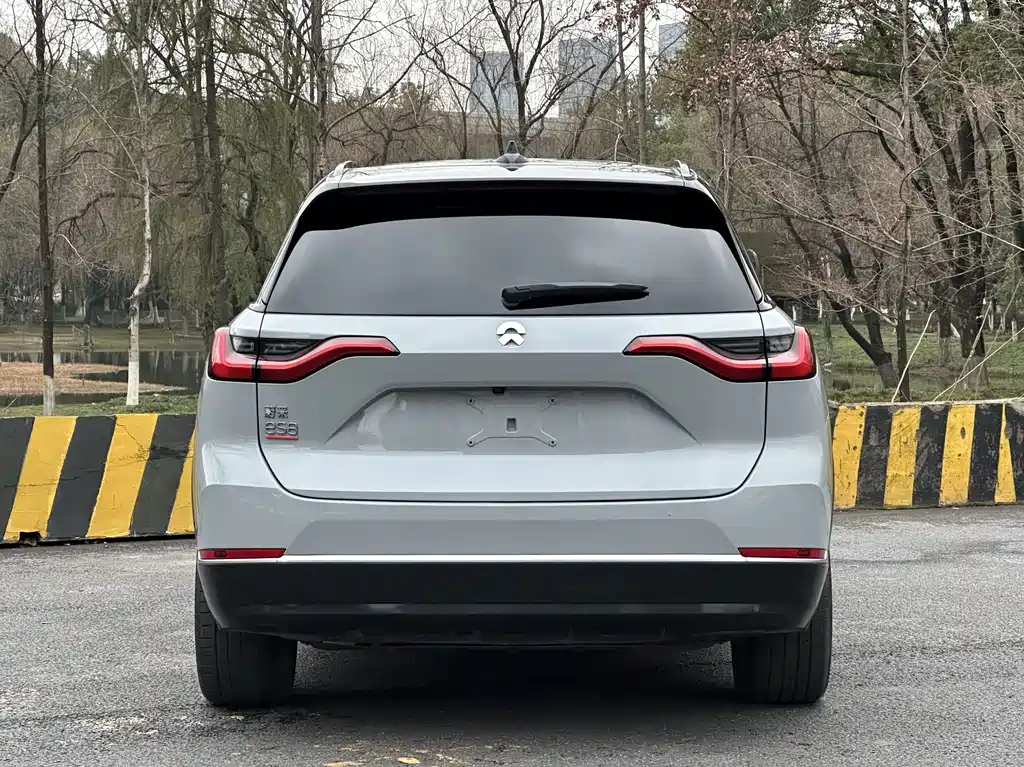 NIO NIO ES8