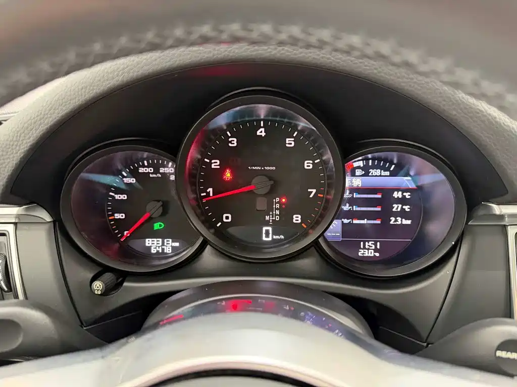 Porsche Macan — миниатюра 15