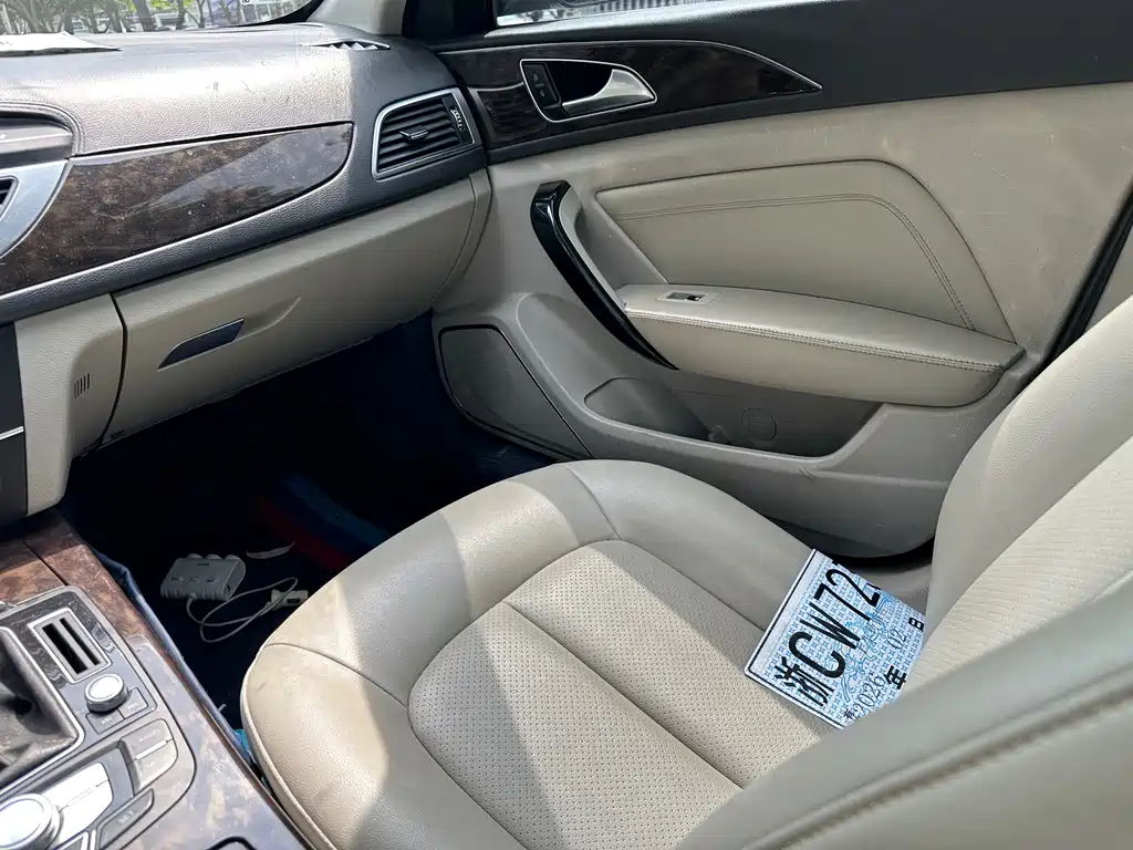 Zotye Zotye Z700 — миниатюра 9