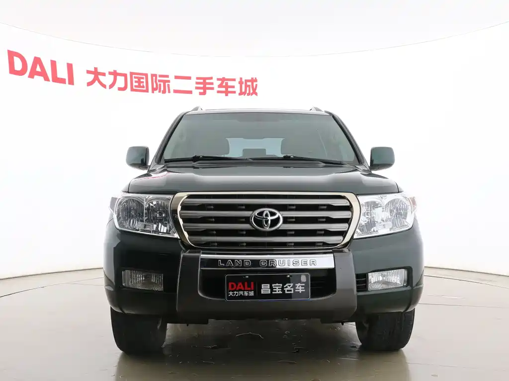 Toyota Land Cruiser 2010 4.0L AT VX