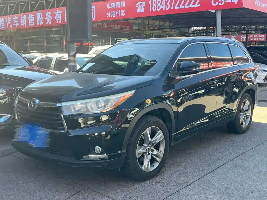 TOYOTA HIGHLANDER