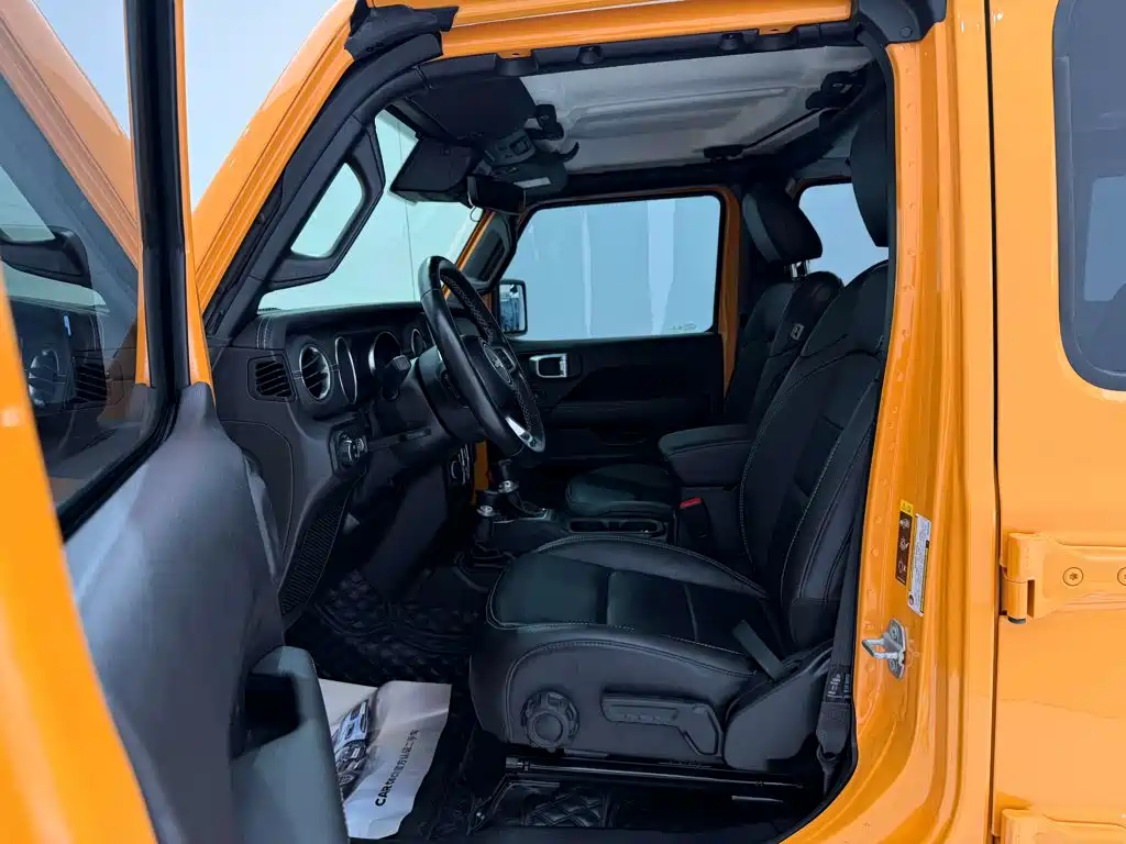 Jeep Wrangler — миниатюра 12