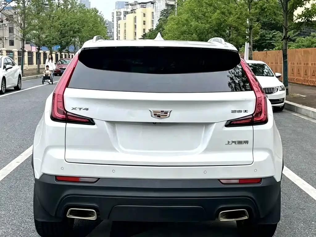Cadillac XT4 — миниатюра 2