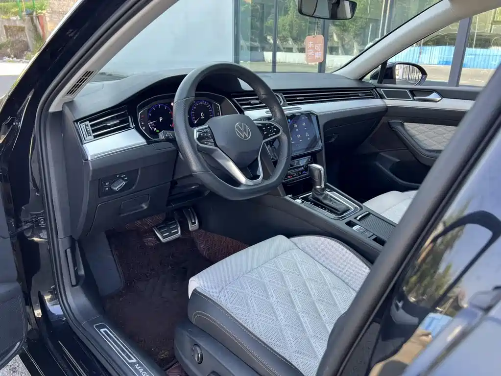 Volkswagen Magotan 2023 200 330TSI DSG Luxury