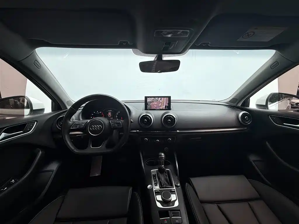 Audi A3 2017 Limousine 35 TFSI Sport