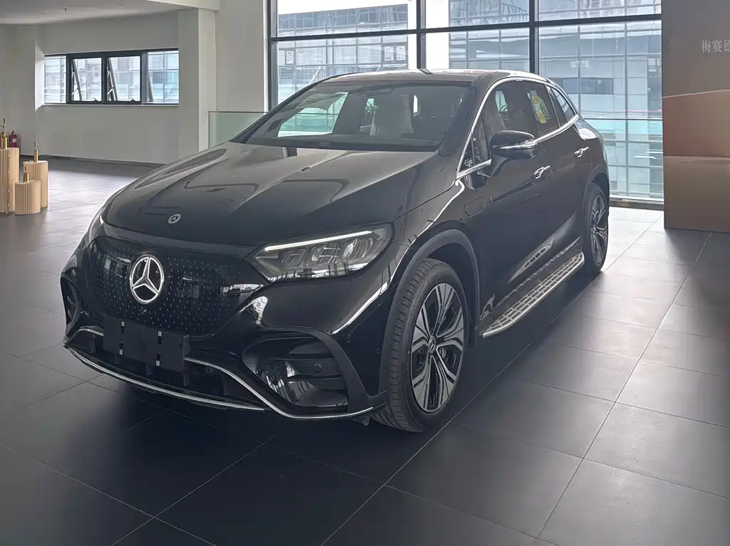 Mercedes-Benz EQE 0