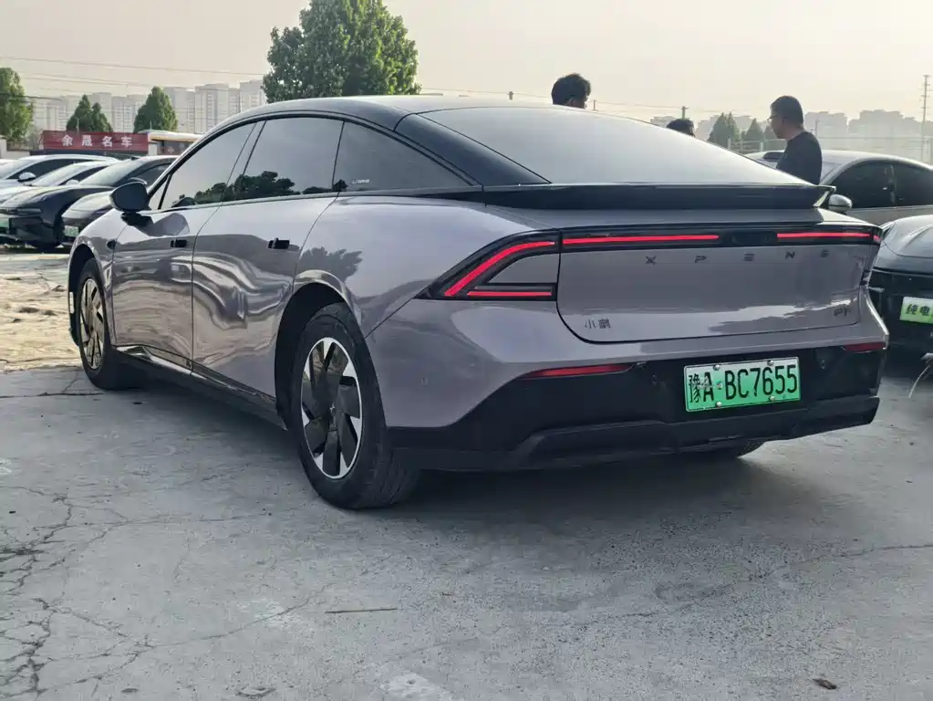Xpeng P7 + 2025 Max Flagship