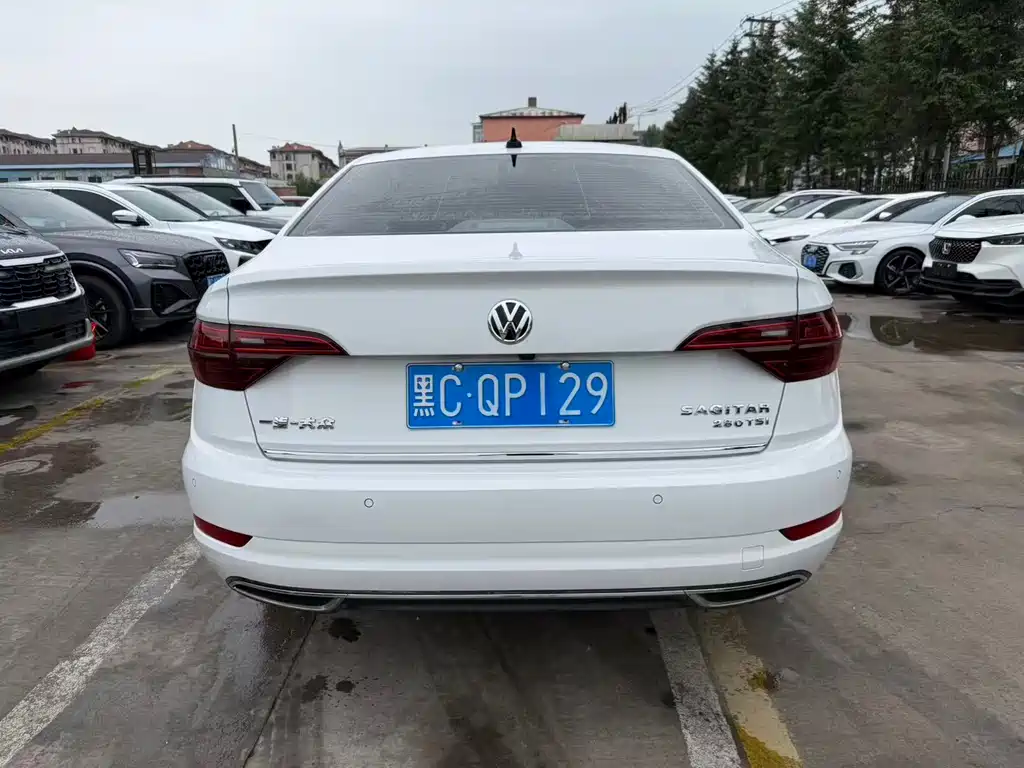 Volkswagen Sagitar 2021 280TSI DSG