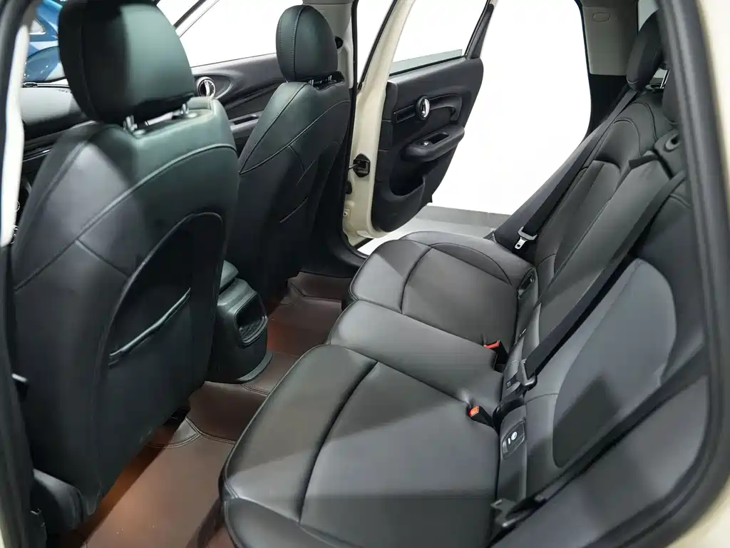 MINI Mini Clubman — миниатюра 8