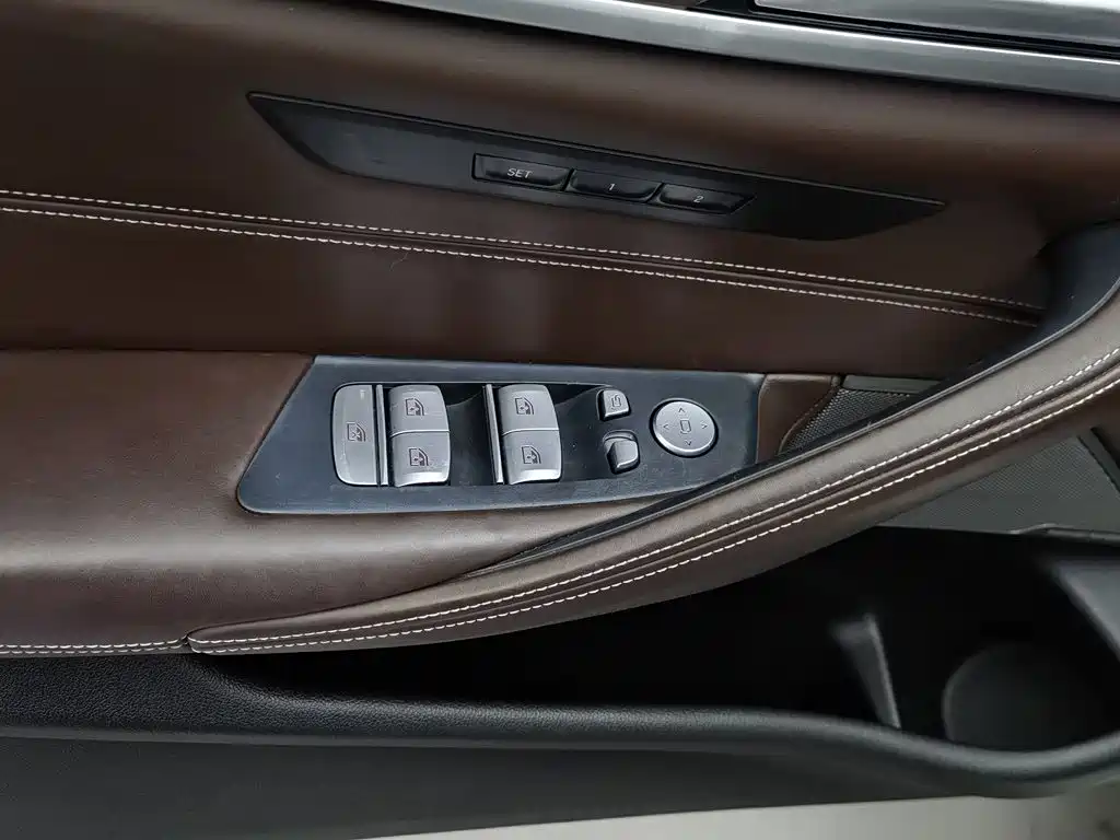 BMW 5 Series 5 2020 530Le Luxury