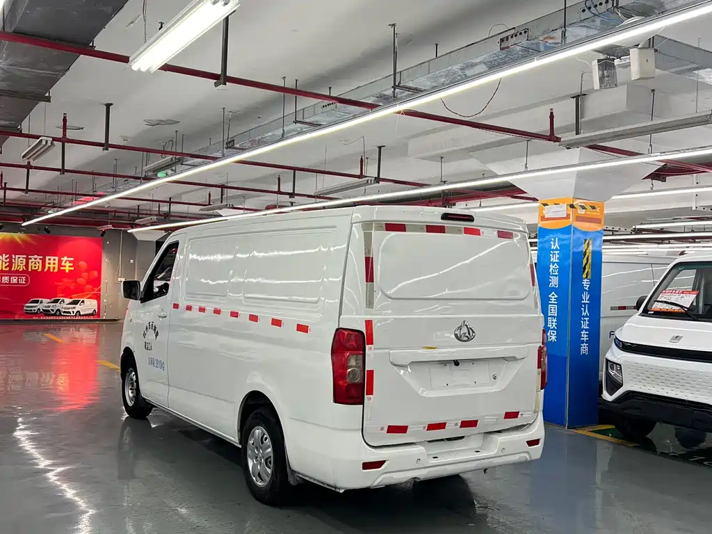 CHANGAN CHANGAN RUIXING EM80