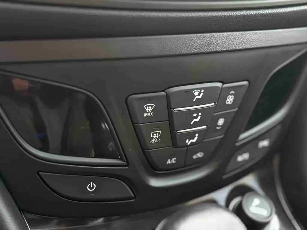 Buick Envision Plus Plus 2021 Plus 652T мест Elite