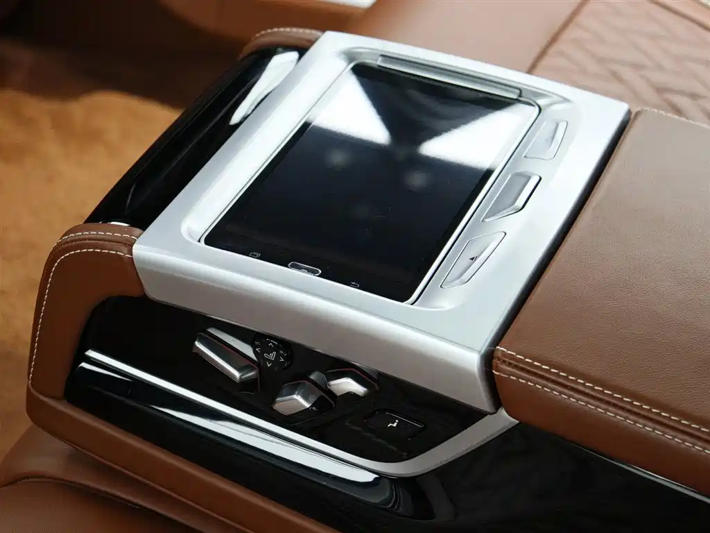 BMW 7 Series 7 2019 750Li xDrive V8 M Sport