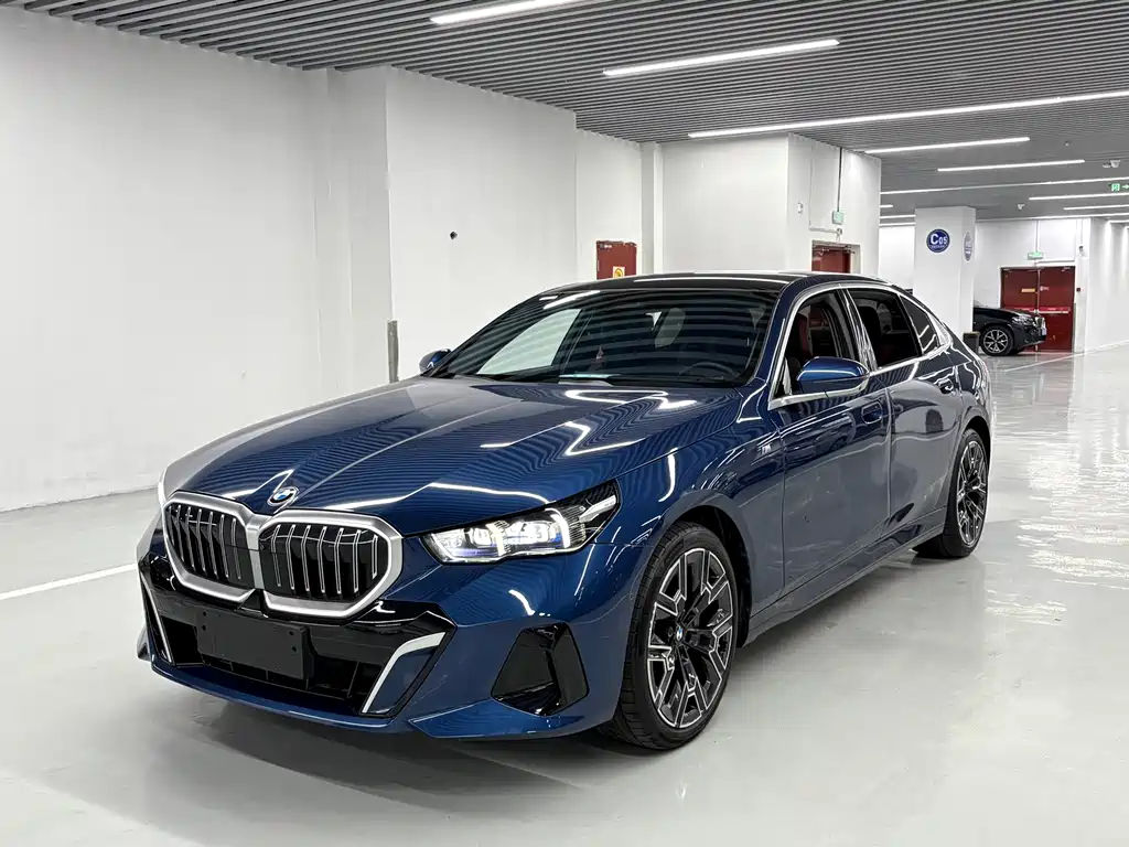 BMW 5 Series 2024