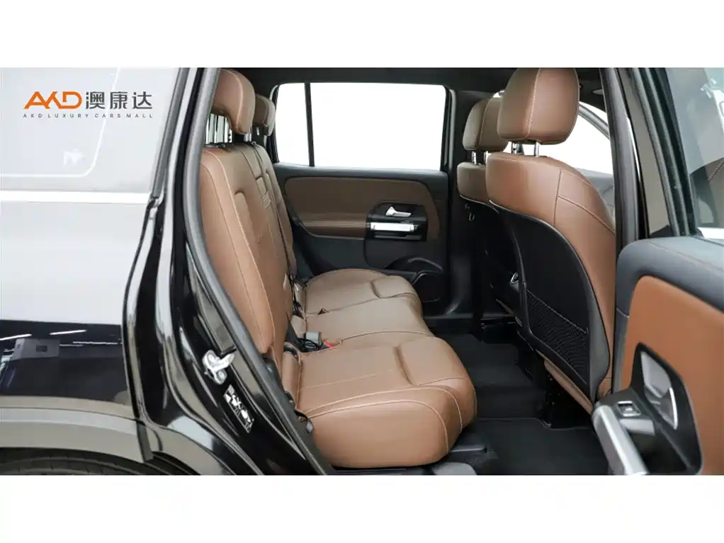 Mercedes-Benz GLB — миниатюра 8