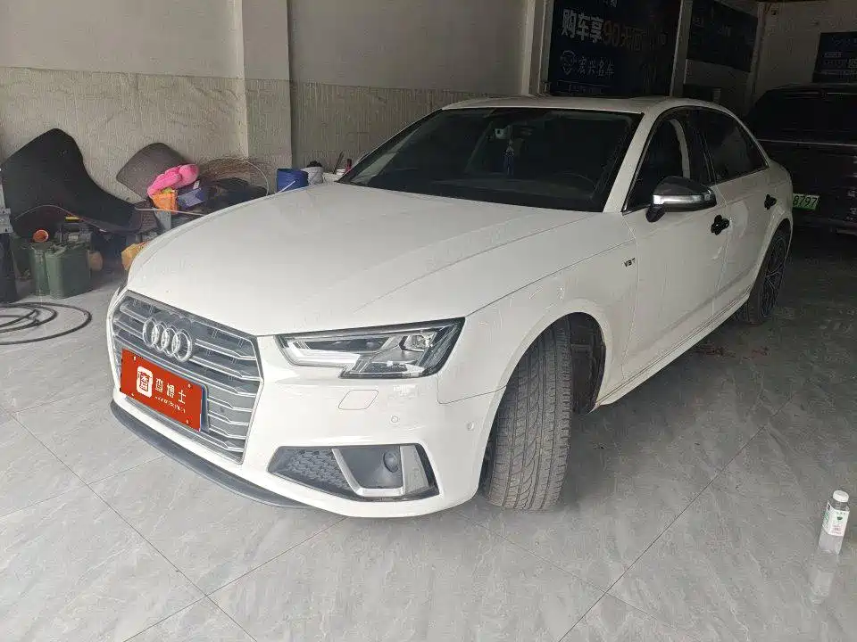 Audi A4L 2019