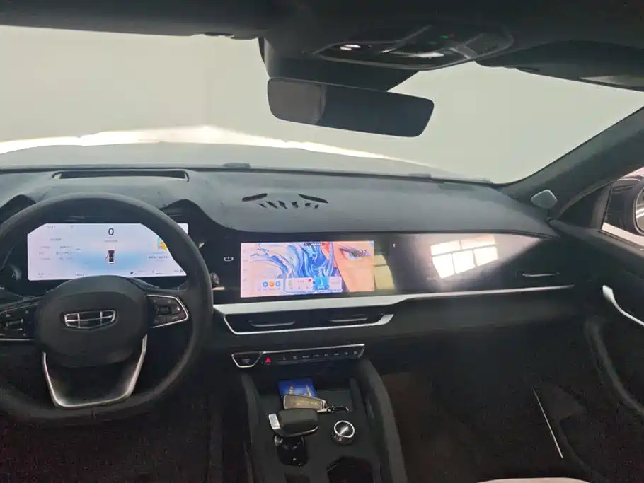 Geely Xingyue L — миниатюра 13