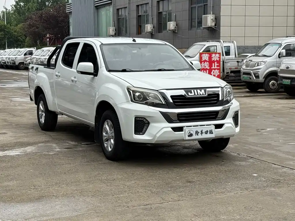 Isuzu RE-MAX 2023 2.5T MT