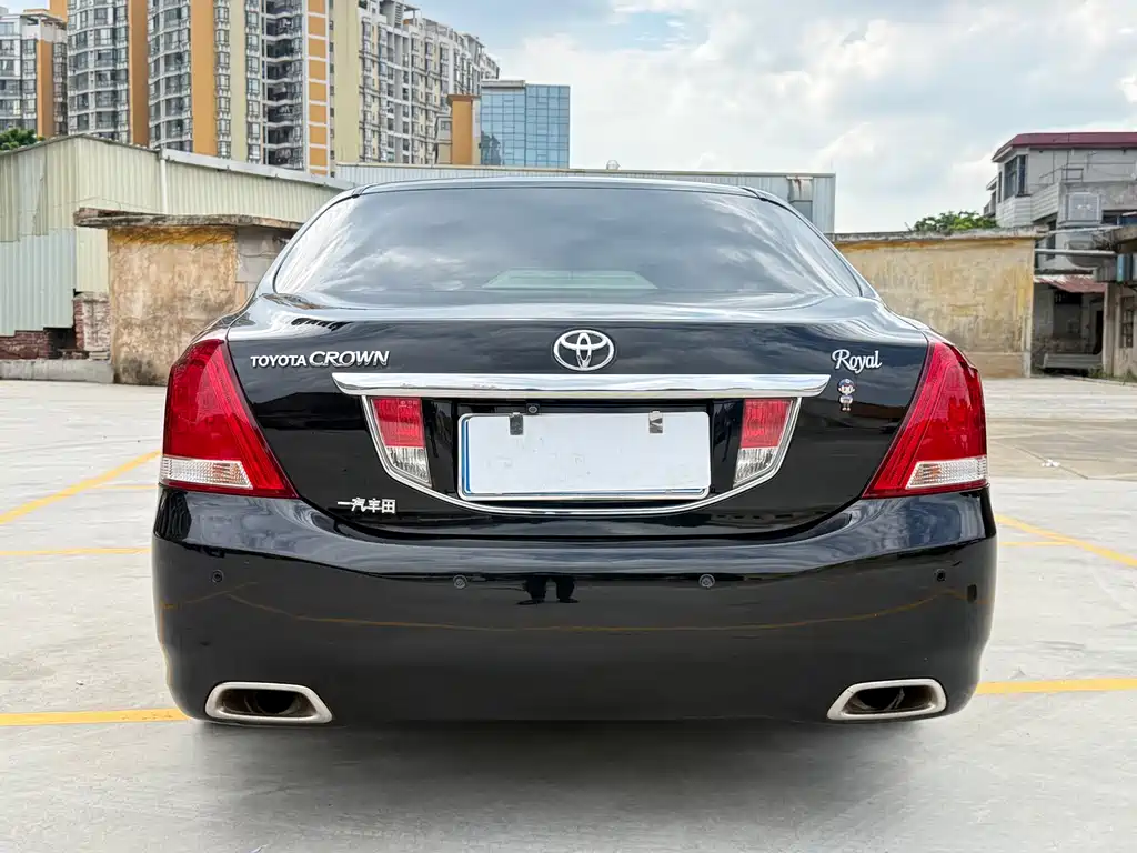 Toyota Crown 2011 2.5L Royal