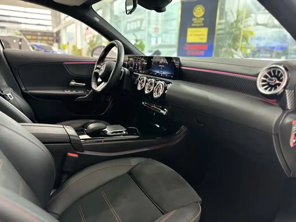 MERCEDES-BENZ A CLASS