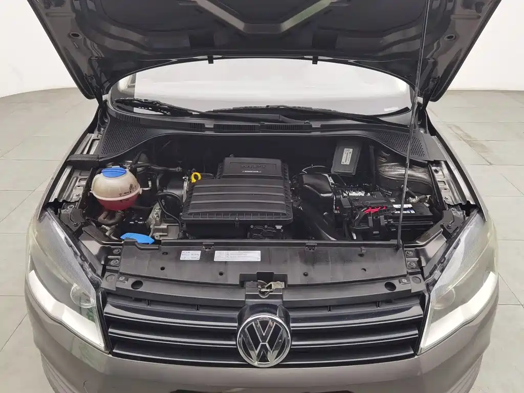 Volkswagen Jetta 2015 1.6L MT Fashion
